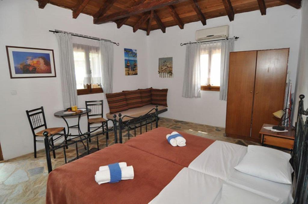 Arsinoi Stonehouses Limenaria  Kamer foto